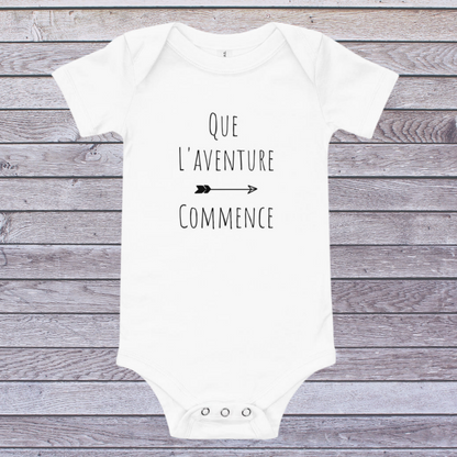 Cache-couche "Que l'aventure commence"